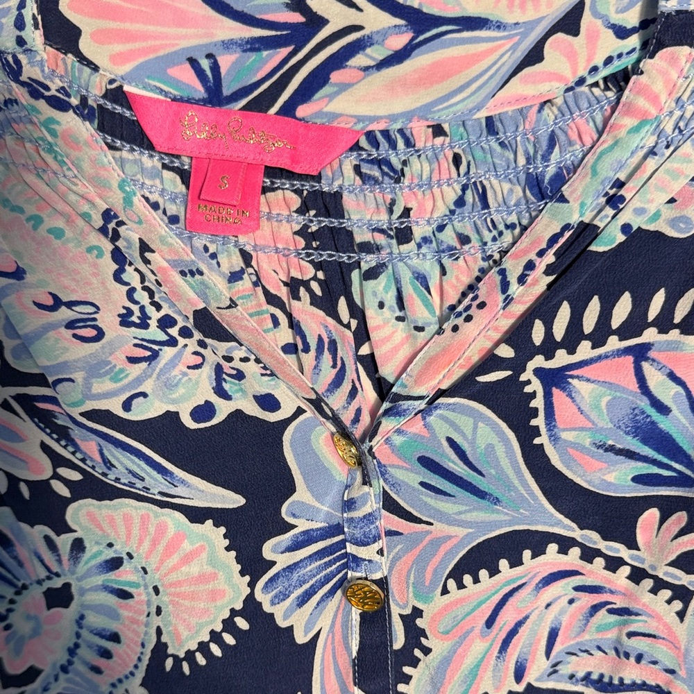 Lilly Pulitzer Navy and Pink Floral Blouse - Picture 3 of 5